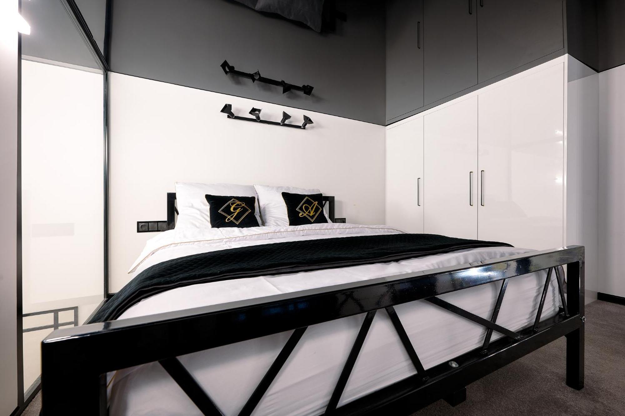 דירות לודז' Loft Piotrkowska 37 מראה חיצוני תמונה